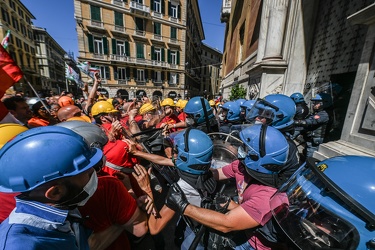 protesta lavoratori ex Ilva Prefettura 25062021-1268