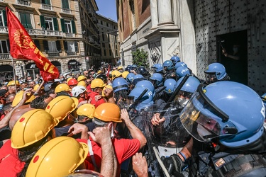 protesta lavoratori ex Ilva Prefettura 25062021-1333