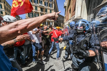 protesta lavoratori ex Ilva Prefettura 25062021-1535