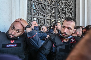 protesta lavoratori ex Ilva Prefettura 25062021-1905