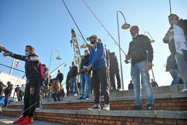 Genova, protesta dei pescatori dilettanti