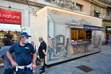 Genova, piazza Soziglia - romanengo temporary store