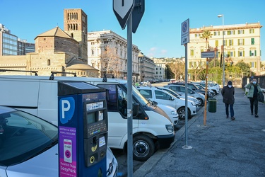 Genova, inizio saldi inverno