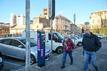 Genova, inizio saldi inverno