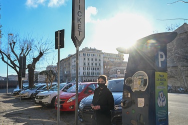 Genova, inizio saldi inverno