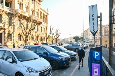 Genova, inizio saldi inverno