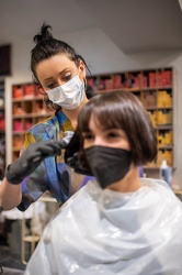 Genova, via San Lorenzo - famoso parrucchiere Top Hair, ai tempi