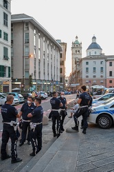 Genova, centro storico - venerdi sera nei vicoli