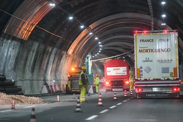 Genova, viaggio tra i disagi delle autostrade liguri