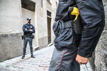 Taser polizia centro storico 28032022-0654