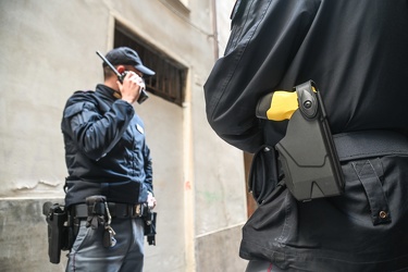 Taser polizia centro storico 28032022-0714