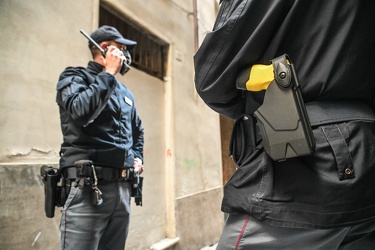 Taser polizia centro storico 28032022-0724