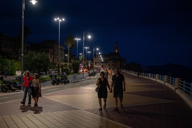 Genova, Corso Italia e giardini Govi di sera