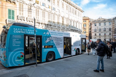 Genova, piazza Fontane Marose - presentazione sistema pagamento 