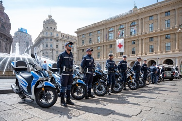 Genova, piazza De Ferrari - festa della polizia locale