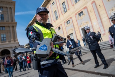 Genova, piazza De Ferrari - festa della polizia locale
