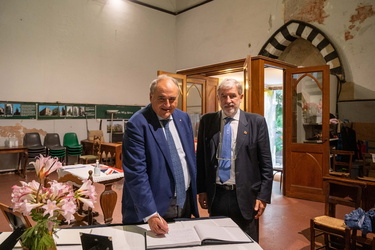 Genova, chiesa Anglicana - prefetto Franceschelli e sindaco Bucc