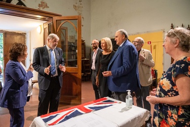 Genova, chiesa Anglicana - prefetto Franceschelli e sindaco Bucc