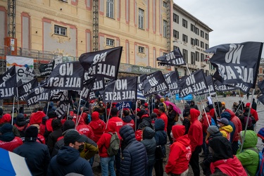 Genova, piazza de Ferrari - manifestazione stabilimenti balneari