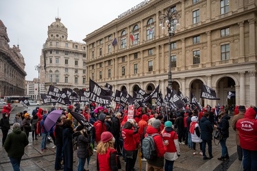 Genova, piazza de Ferrari - manifestazione stabilimenti balneari