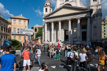 Genova, da stazione Principe - manifestazione friday for future