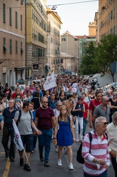 Genova, quartiere Lagaccio - manifestazione contro progetto funi