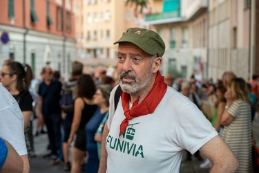 Genova, quartiere Lagaccio - manifestazione contro progetto funi