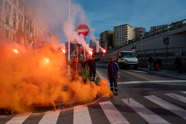 Genova, manifestazione lavoratori Ansaldo Energia