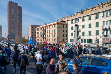 Genova, manifestazione lavoratori Ansaldo Energia