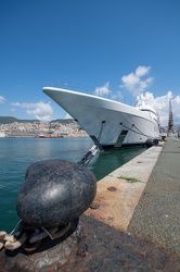 Genova, porto antico - mega yacht Mad Summer