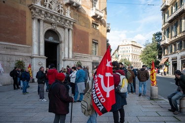 Genova, prefettura - presidio contro il transito di armi nel por