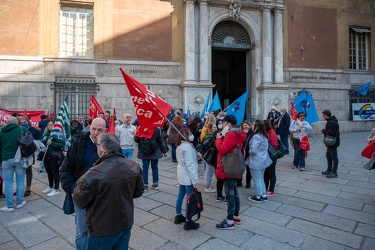 Genova, prefettura - presidio sindacati comprato sanitario cgil,