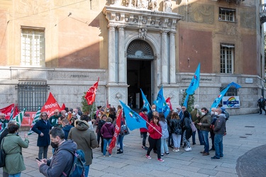 Genova, prefettura - presidio sindacati comprato sanitario cgil,