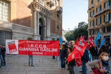 Genova, prefettura - presidio sindacati comprato sanitario cgil,