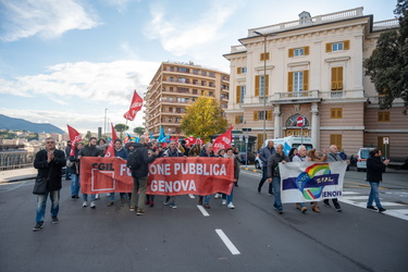 Genova, carignano - sciopero e corteo lavoratori ospedale Gallie