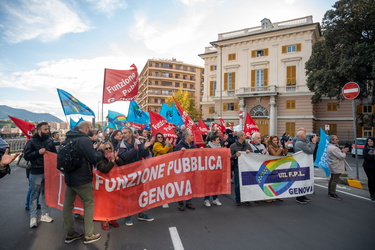 Genova, carignano - sciopero e corteo lavoratori ospedale Gallie