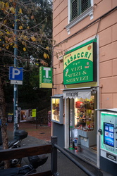 Genova, via Bertani - rapina in tabaccheria