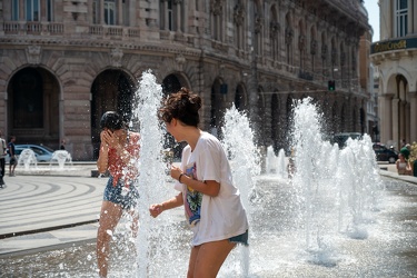 Genova, turisti nel caldo weekend di giugno