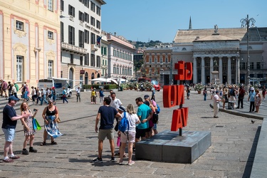 Genova, turisti nel caldo weekend di giugno