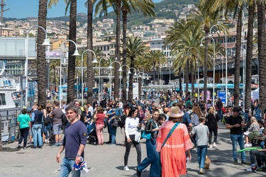 Genova, turisti in centro per weekend di Paqua