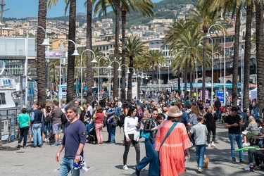 Genova, turisti in centro per weekend di Paqua