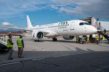 Genova ‚Äì Diventa operativo il nuovo Airbus A220 di ITA Airways