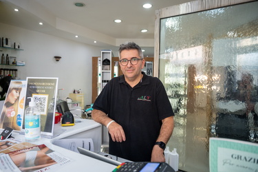 Genova, Corso Europa - Antonio Aly, fondatore catena barbieri om