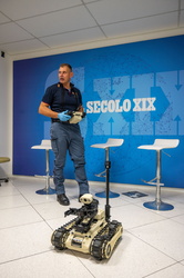 Genova, redazione Secolo XIX - incontro con artificieri polizia
