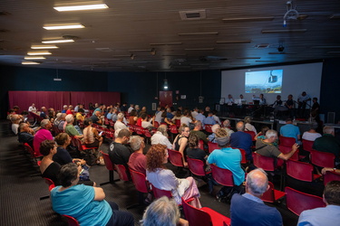 Genova, centro civico Buranello - assemblea sul tema della funiv