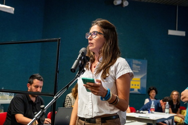 Genova, centro civico Buranello - assemblea sul tema della funiv