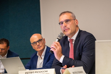 Genova, Sampierdarena - centro civico Buranello - assemblea pubb