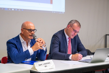 Genova, Sampierdarena - centro civico Buranello - assemblea pubb