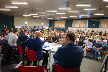 Genova, Sampierdarena - centro civico Buranello - assemblea pubb