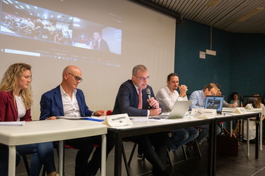 Genova, Sampierdarena - centro civico Buranello - assemblea pubb